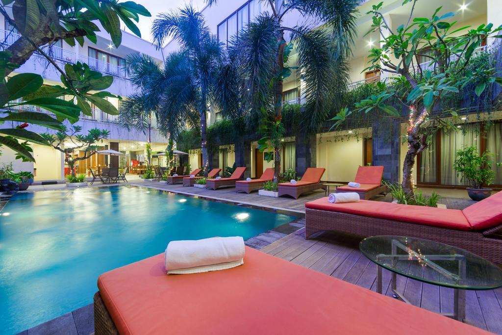 Vihan Suites Bali Kuta Lombok Esterno foto