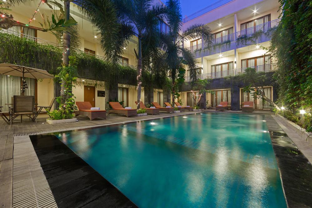 Vihan Suites Bali Kuta Lombok Esterno foto